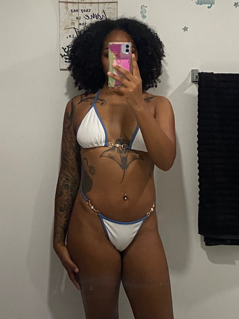 Domino profile picture