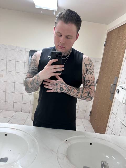 @nickmatzkows nude nickmatzkows nude
