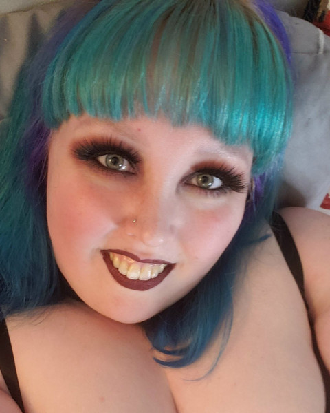 Chestnut Foxx VIP profile picture