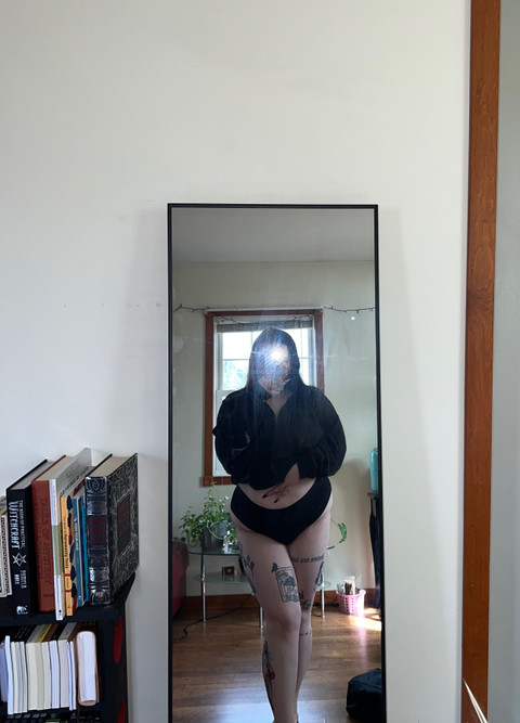 your dream girl profile picture