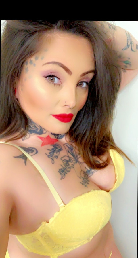 😈BiteMe😈 profile picture