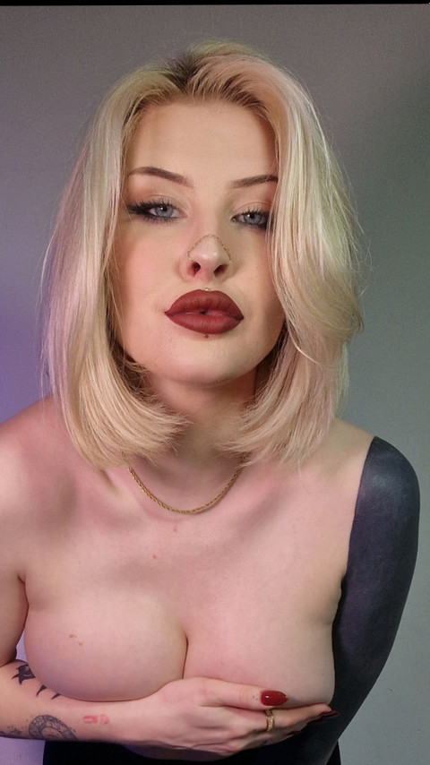 onlymistressred profile picture