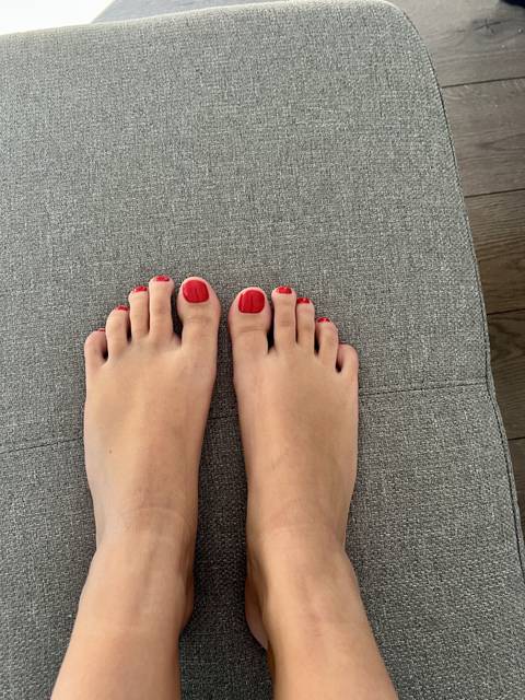 @yoursexyfeetfromfrance nude yoursexyfeetfromfrance nude