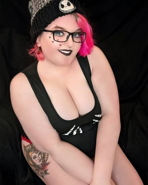 @emopink @emopink