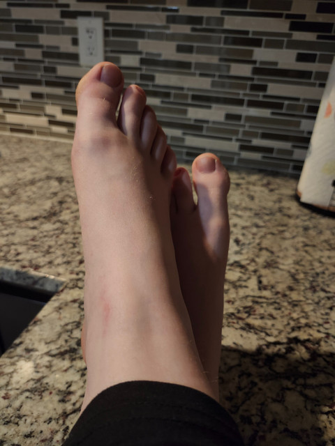 DirtyLittleFootGirl profile picture