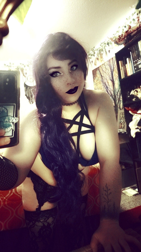 Rose Quartz profile picture