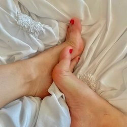 Sweaty Feet Girl profile picture