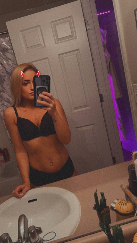 @this_be_macii nude this_be_macii nude