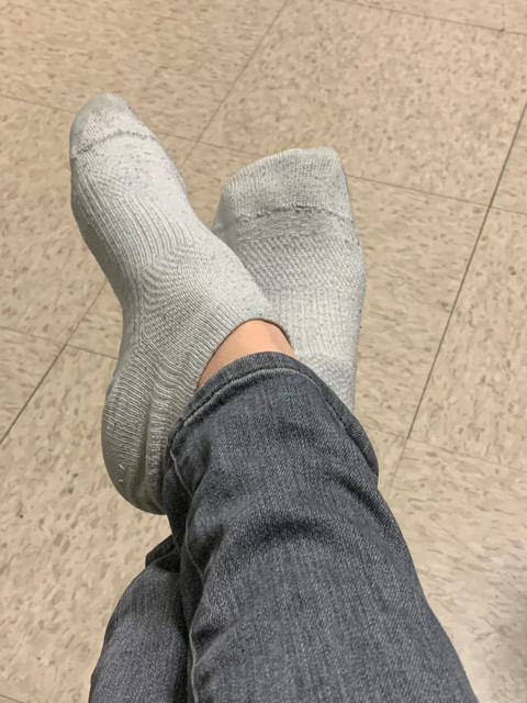 tiny feet profile picture