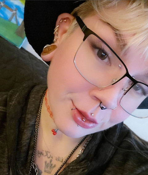 JakTheLass profile picture