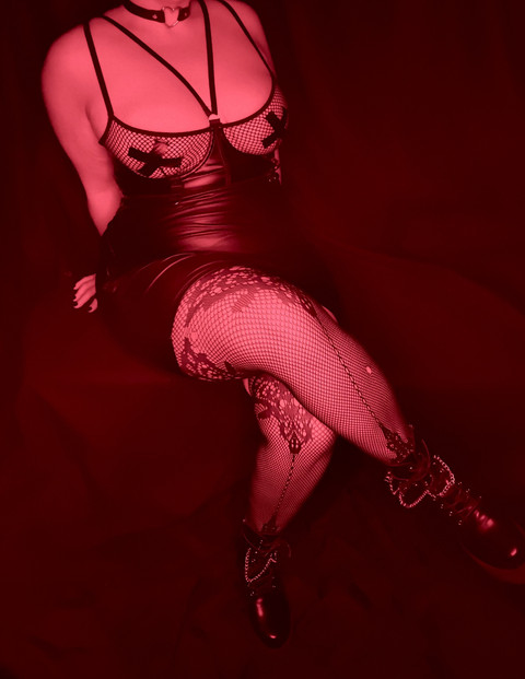 Quinn’s Curves profile picture