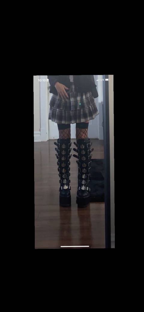 @smelly_latina_feet @smelly_latina_feet