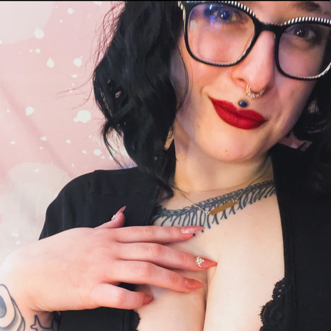 Mommy Alara Glutton profile picture