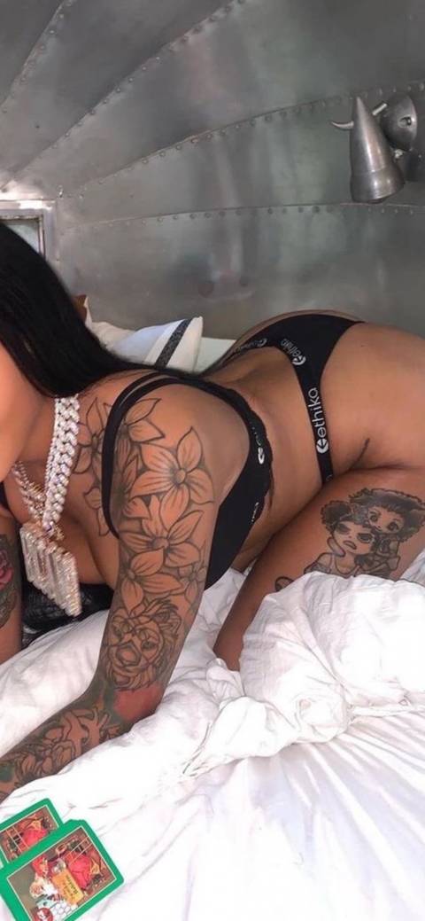 @ricandarealist nude ricandarealist nude