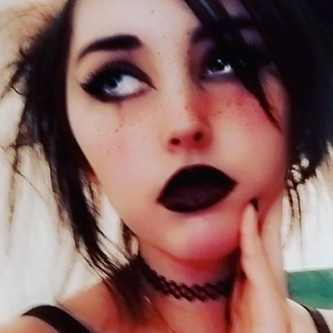 Chloe Clover profile picture