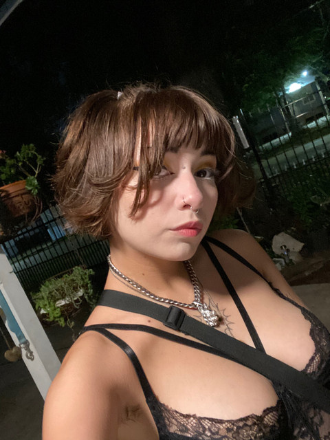 Liza lovey profile picture