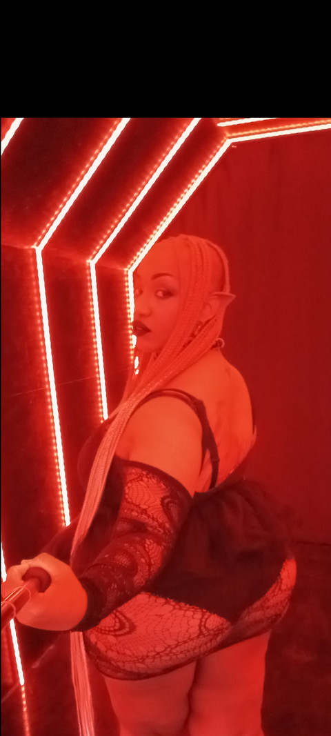 1st Lady Red profile picture