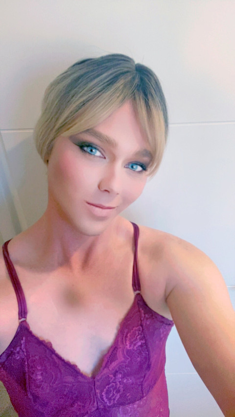 Stella profile picture
