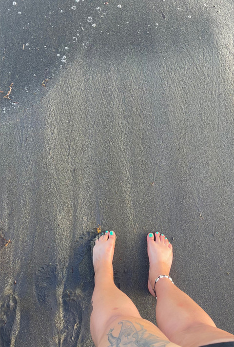 Sexy feet profile picture