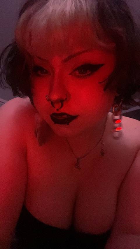 @gothicbunny_xo @gothicbunny_xo