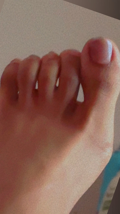 Pretty 🦶 With A Twist profile picture