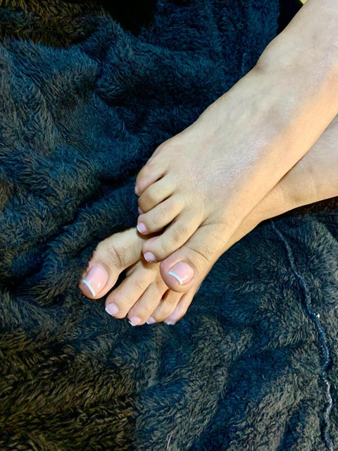 Fantasías a tus pies - Exclusivo, íntimo profile picture