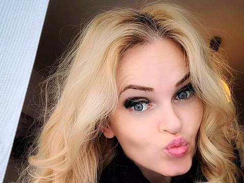 @deealuxxx nude deealuxxx nude