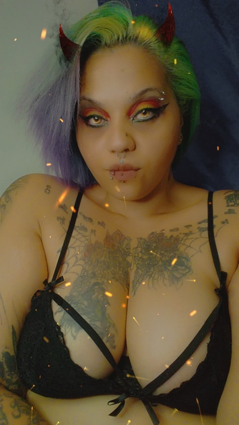NaughtyNyx666 profile picture