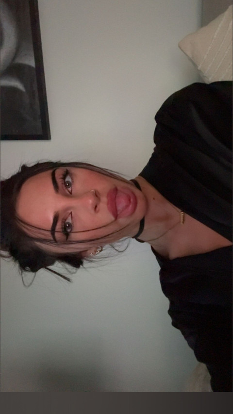 averyyy x profile picture