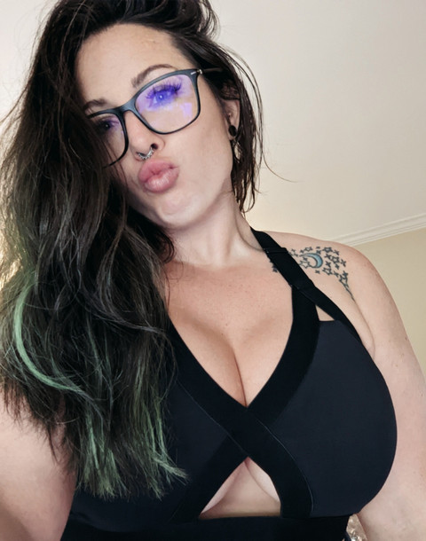 Muscle Mommy profile picture