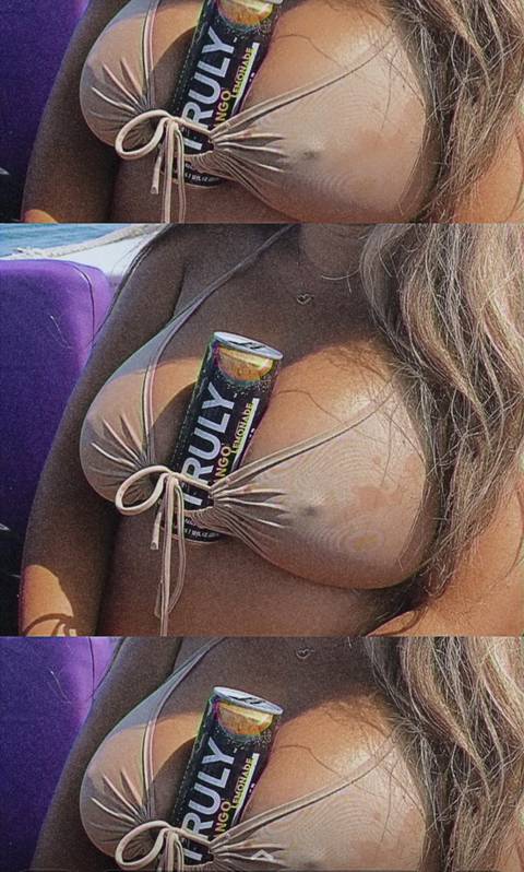 @bigtittiekrystal nude bigtittiekrystal nude