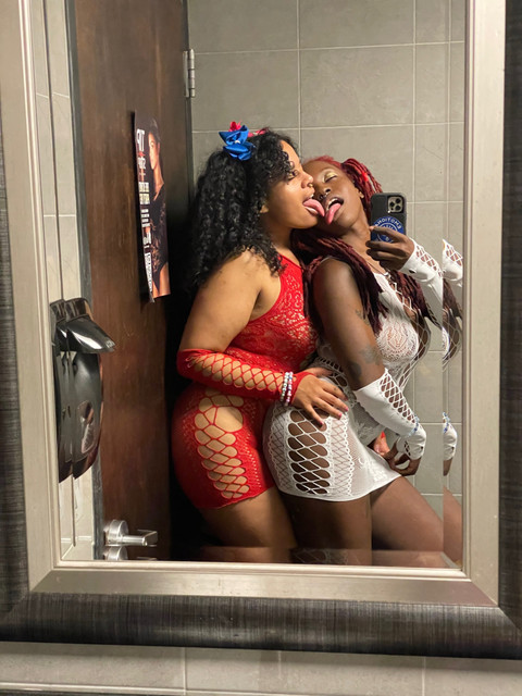 Pisces & Classy Steph *NO PPV* profile picture