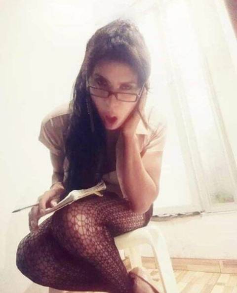@ladyboykelly @ladyboykelly