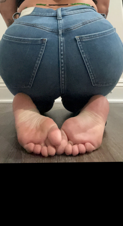 Elle Feet profile picture