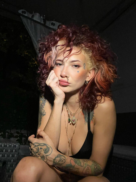 LolLita profile picture