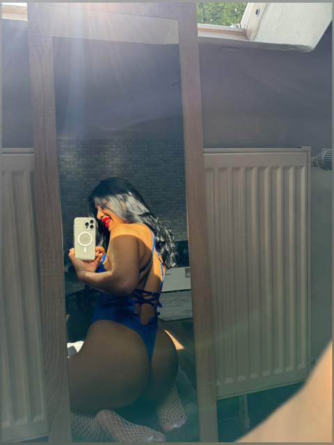 Lorehot profile picture