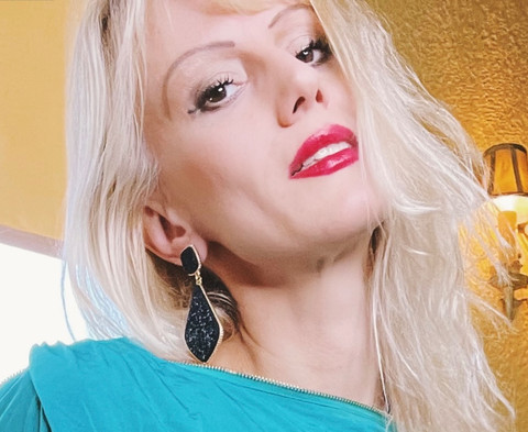 Mistress Karin von Kroft 💋 profile picture