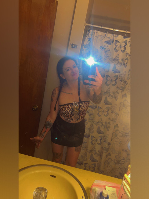 Lil Freckled Goddess profile picture