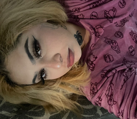 latina wife profile picture