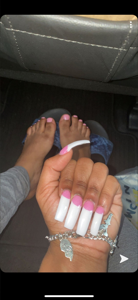 Leolovelyfoot profile picture