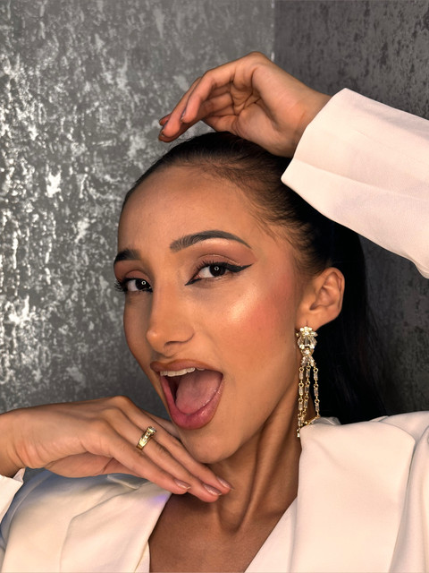 P A U L A profile picture