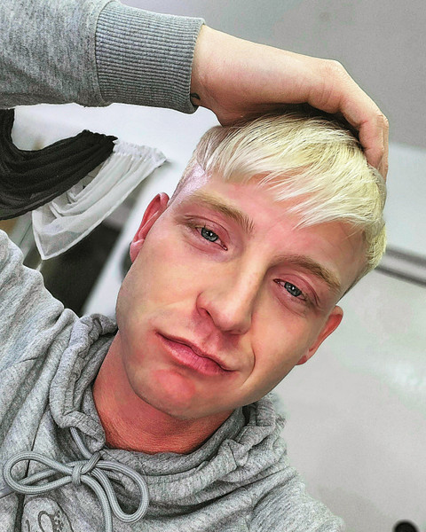 James (Fit Straight Acting) profile picture