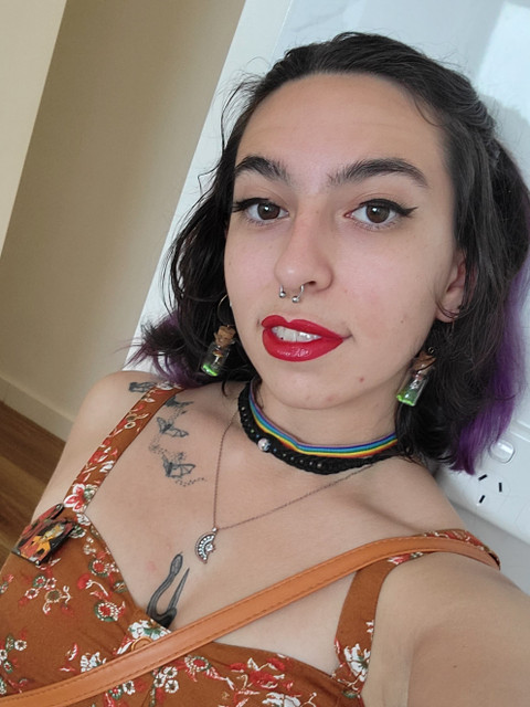 HoneyBee profile picture