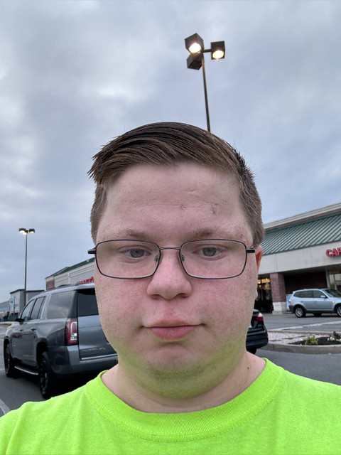 bi-guy1999 profile picture