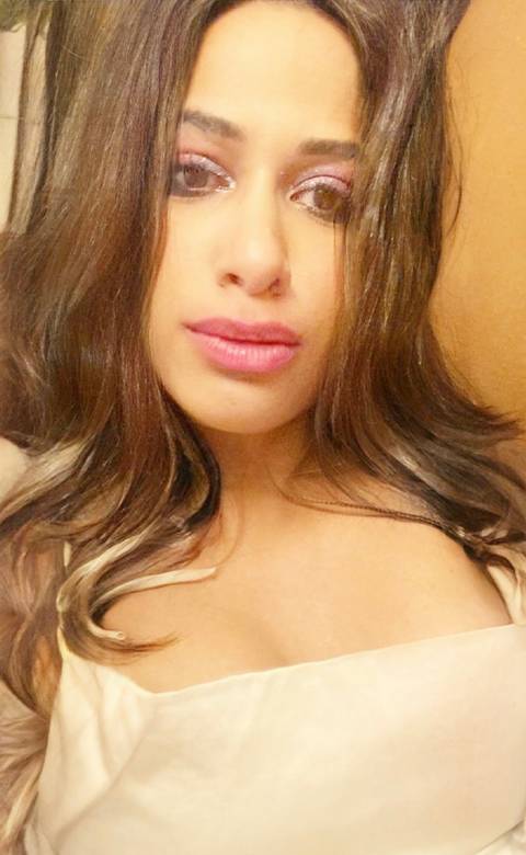 @naughtywifegoeswild @naughtywifegoeswild