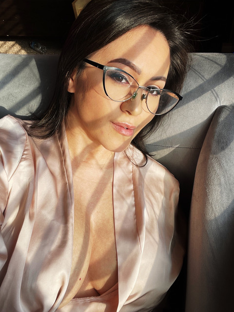 Jess - Swinger Wife profile picture