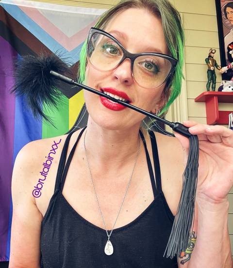 @brutalbinxx @brutalbinxx