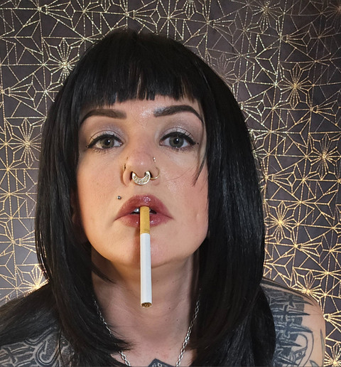 Smoking Lace profile picture