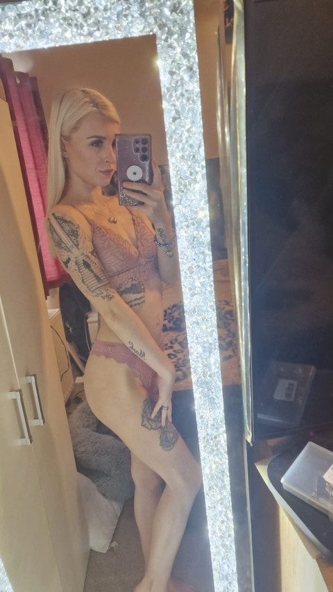 Wife In Control 😈💦 profile picture