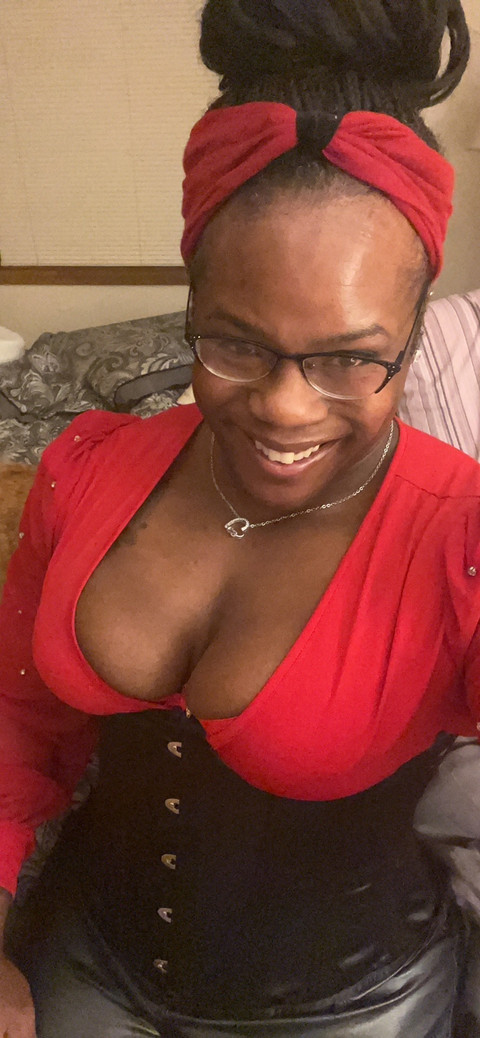EbonyGlutes profile picture